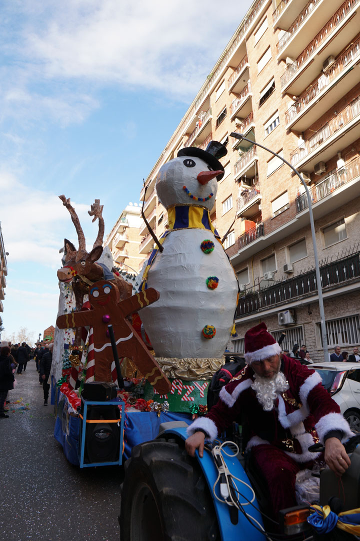Foto | Sfilata Carri Allegorici Carnevale 2025